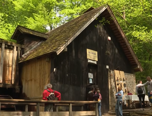 VIDEO | Medzevský hámor je slovenský unikát: tradícia kovania pokračuje aj dnes