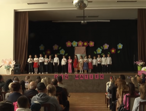 VIDEO | V Haniske vyrástol máj a zazneli poďakovania mamám