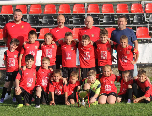 FK Gerlachov U10 opäť na vrchole. Mladí futbalisti oslavujú tretí titul v rade