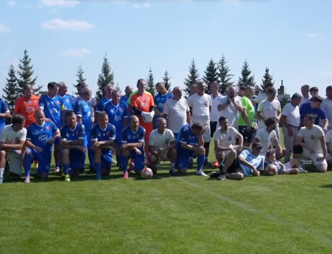 VIDEO | 80. výročie futbalu v Poproči s účasťou legiend slovenského futbalu