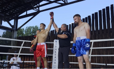 VIDEO | Fightmmania prvýkrát zavítala do Raslavíc a priniesla jedenásť atraktívnych zápasov