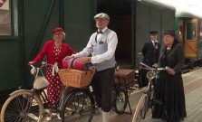 VIDEO | Výlet retrovlakom je hitom leta. Turisti objavujú krásy Košického kraja