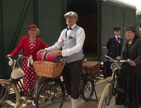 VIDEO | Výlet retrovlakom je hitom leta. Turisti objavujú krásy Košického kraja