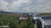 Nezvestného trojročného chlapca stále nenašli. Pátranie pokračovalo aj počas noci