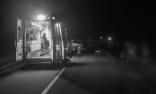 Auto zrazilo chodca pri Sečovciach, zraneniam podľahol