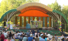 VIDEO | Leto v Skároši patrilo deťom. Zábava, divadlo, psíky aj poriadna penová show