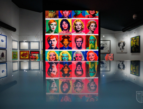 Svetový pop-art na Hornom Zemplíne láme rekordy. Vynovené Warholovo múzeum navštívilo za mesiac vyše 11-tisíc ľudí
