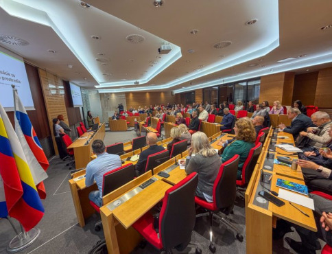 Prešovský samosprávny kraj školil riaditeľov na zvládanie krízových situácií a útokov